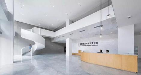 成都海倫天麓銷售中心，東方優(yōu)雅與現(xiàn)代融合的空間縮影！